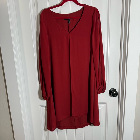 White House Black Market Dresses & Skirts - WHBM Hi Low Cold Shoulder Dress